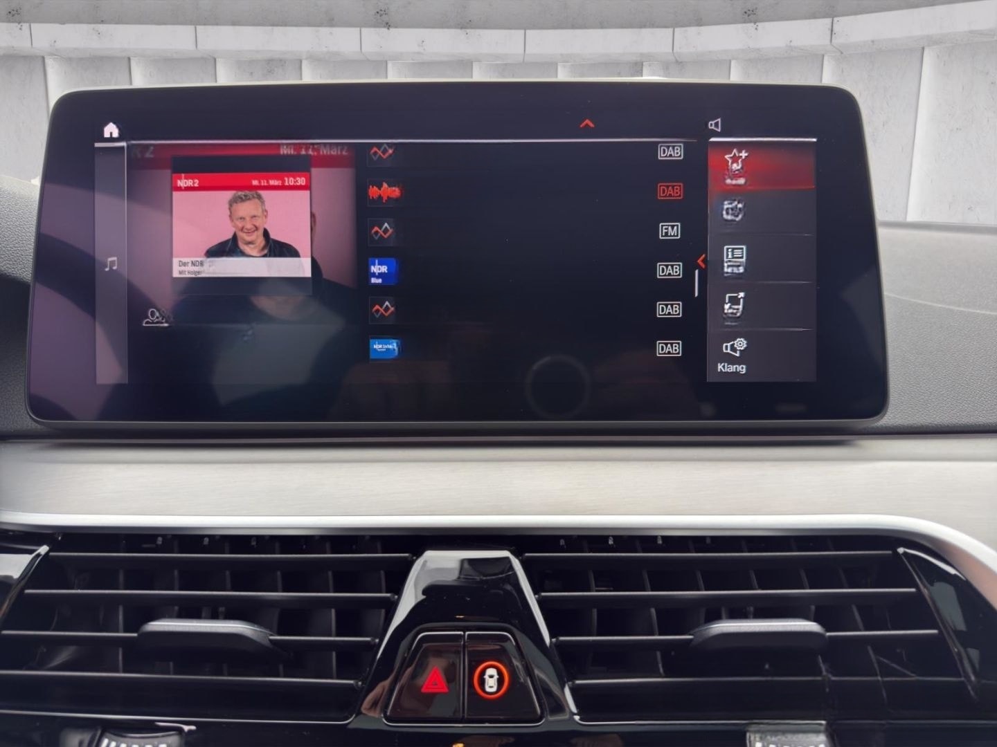 BMW 530 dAT M SPORT LASER HUD PANO KAMERA KEYLESS foto 17