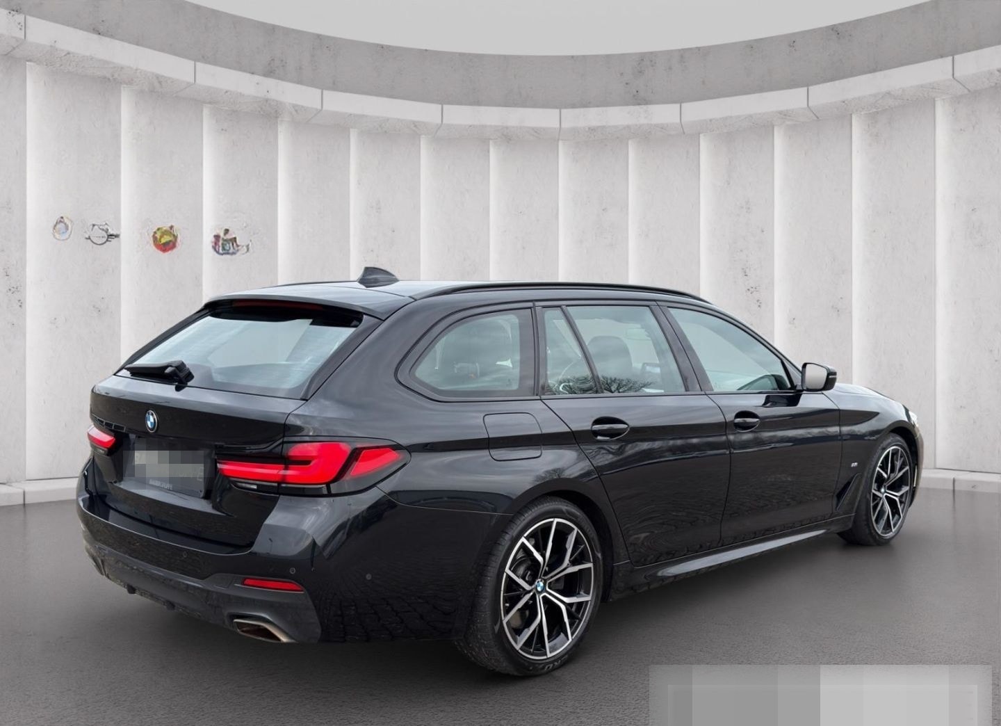 BMW 530 dAT M SPORT LASER HUD PANO KAMERA KEYLESS foto 6