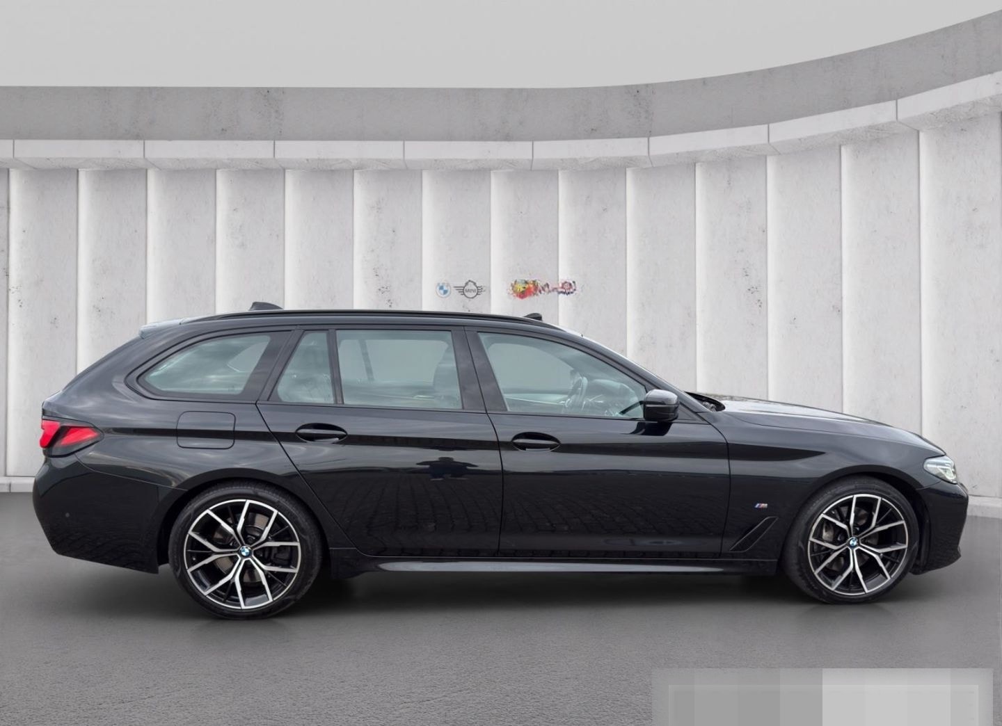 BMW 530 dAT M SPORT LASER HUD PANO KAMERA KEYLESS foto 8