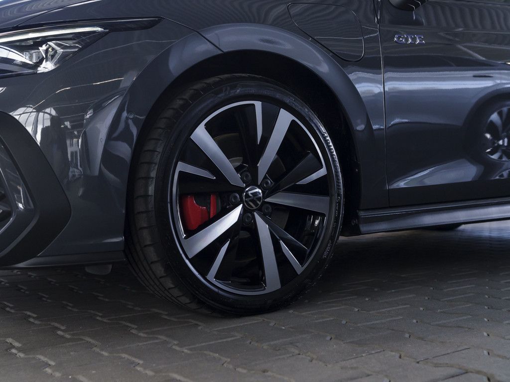 Volkswagen Golf VIII GTE 1,5 l eHybrid DSG ACC PANO HUD SHZ foto 8