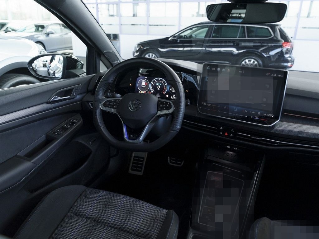Volkswagen Golf VIII GTE 1,5 l eHybrid DSG ACC PANO HUD SHZ foto 9