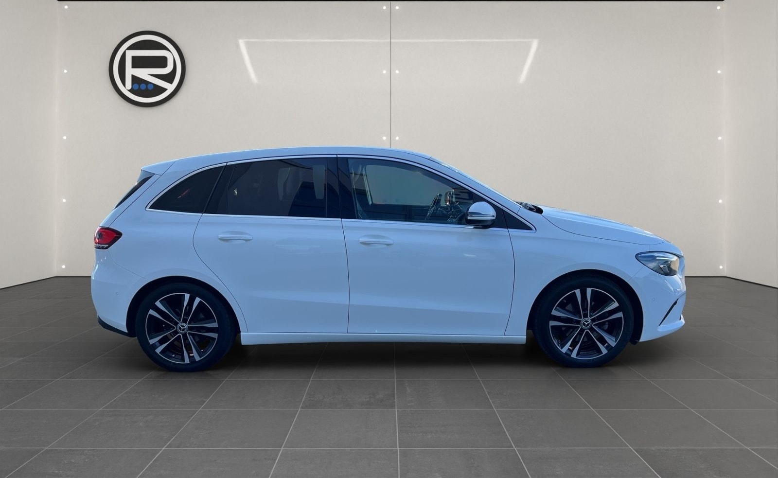 Mercedes-Benz B180 Edition 19 *KAMERA NAVI SHZ* foto 4