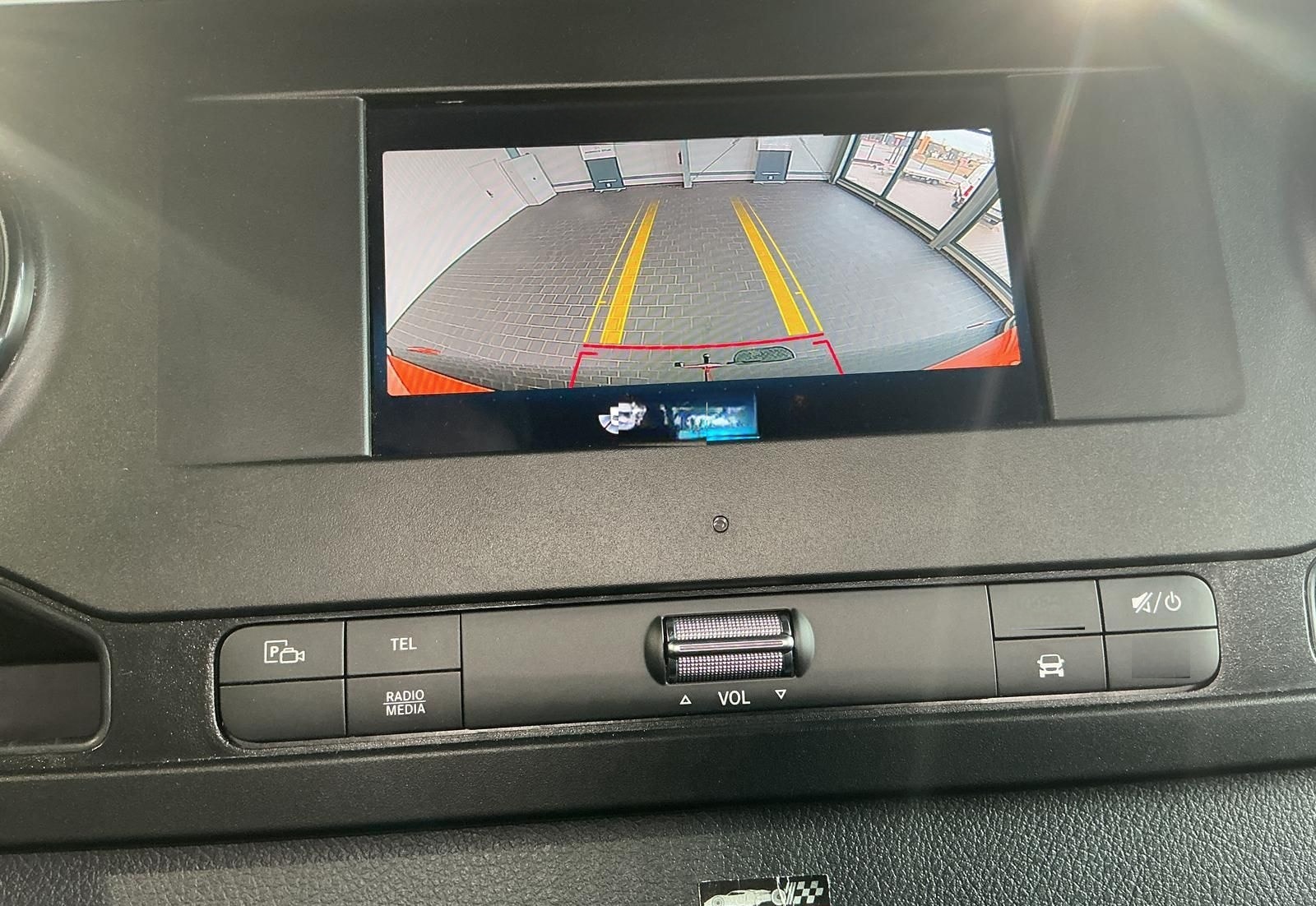 Mercedes-Benz Sprinter 317 L2/H1+AHK2,8to+Kamera+MBUX foto 16