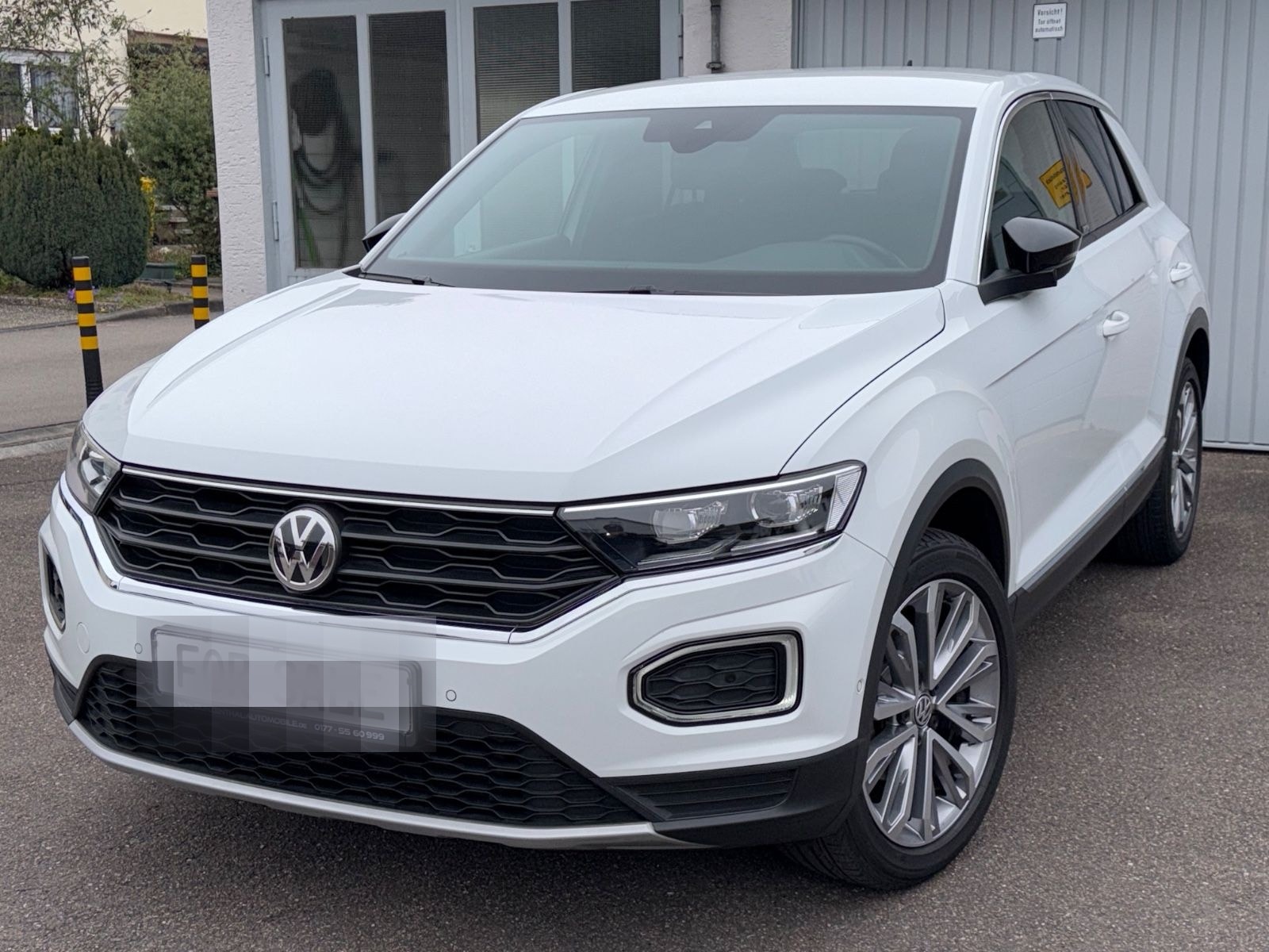 Volkswagen T-Roc United 1.5TSI Sthzg AHK Kam Nav 1Hd KD NEU foto 1