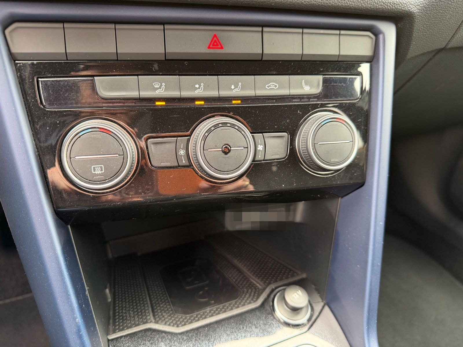 Volkswagen T-Roc United 1.5TSI Sthzg AHK Kam Nav 1Hd KD NEU foto 22