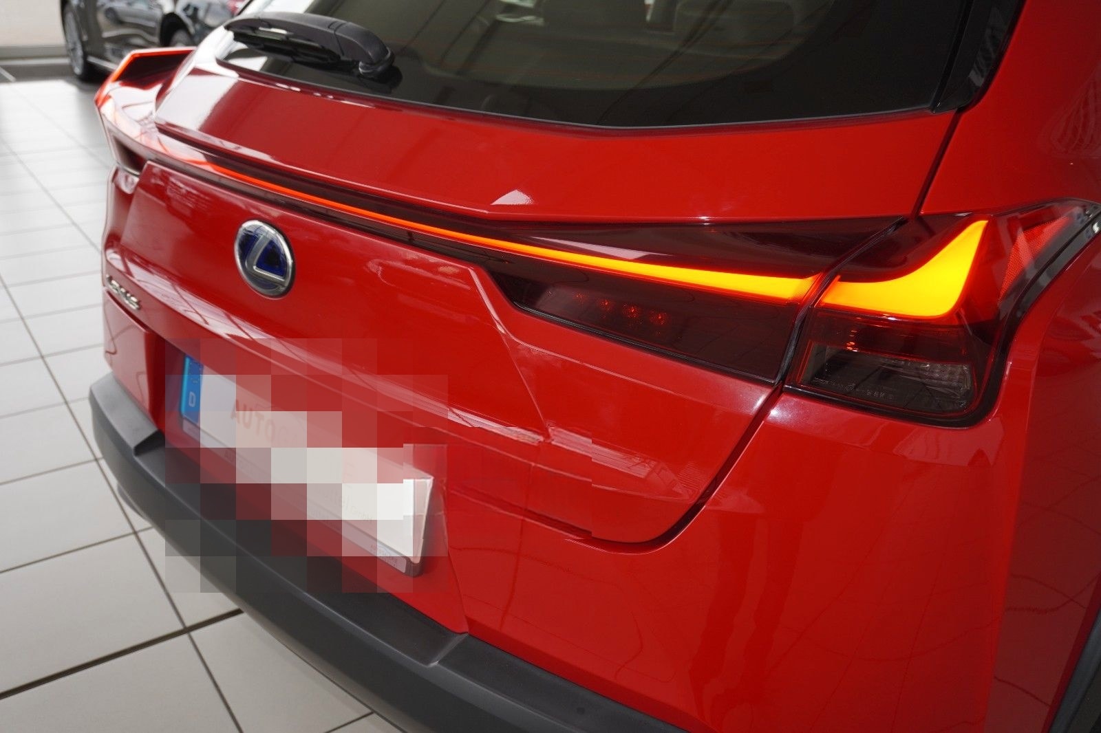 Lexus UX 250h Navi LED Kamera Lenkradhzg. foto 11