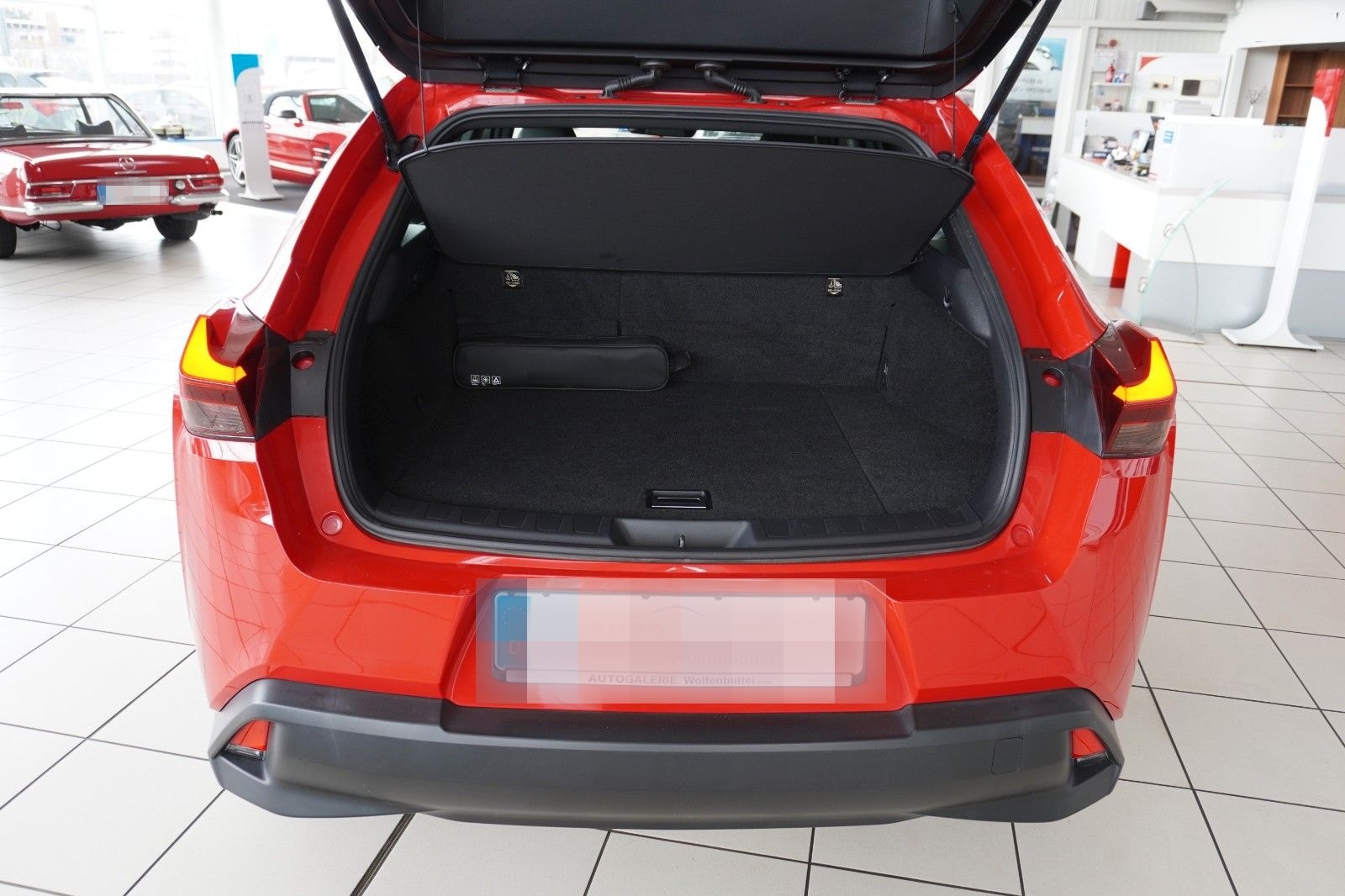 Lexus UX 250h Navi LED Kamera Lenkradhzg. foto 10