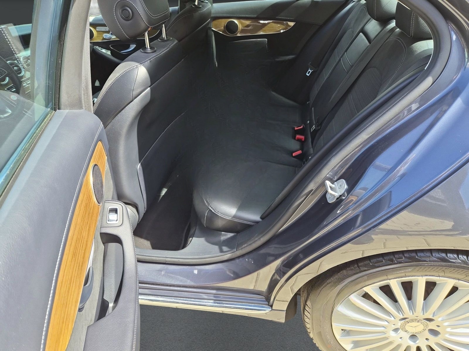 Mercedes-Benz C 220 d Exclusive AHK NAVI Memory Kamera Ambient foto 12