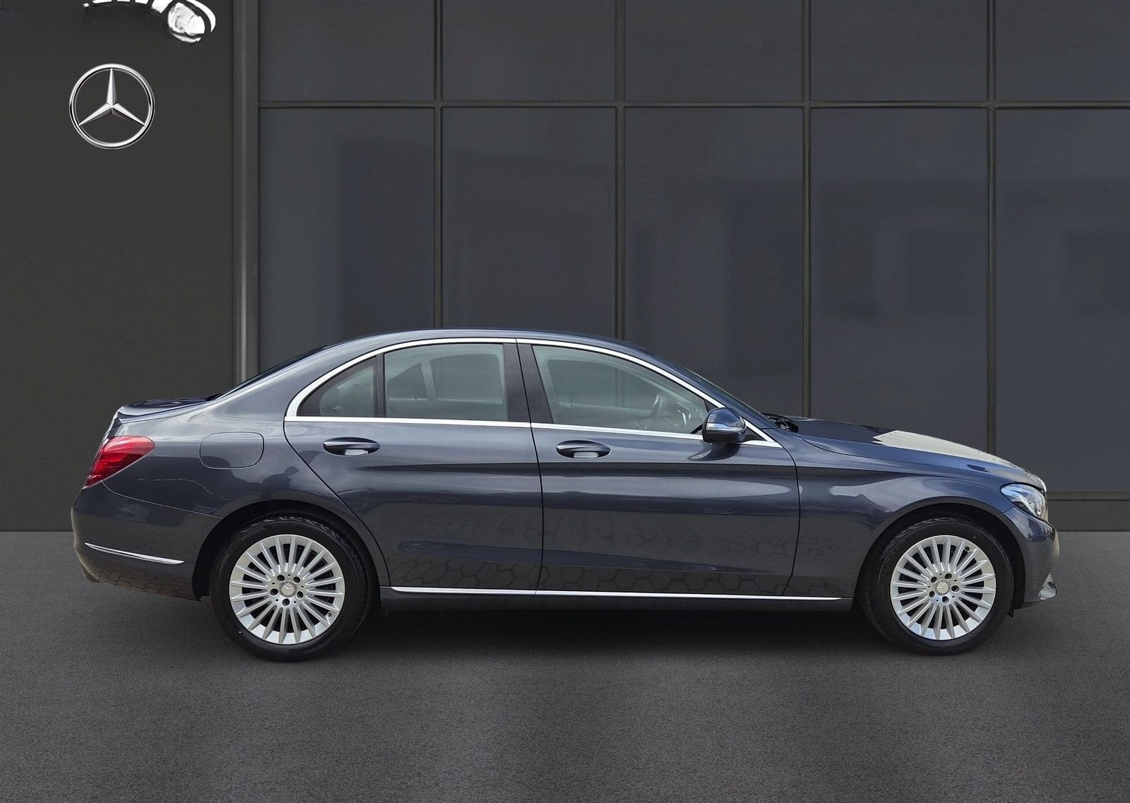 Mercedes-Benz C 220 d Exclusive AHK NAVI Memory Kamera Ambient foto 4