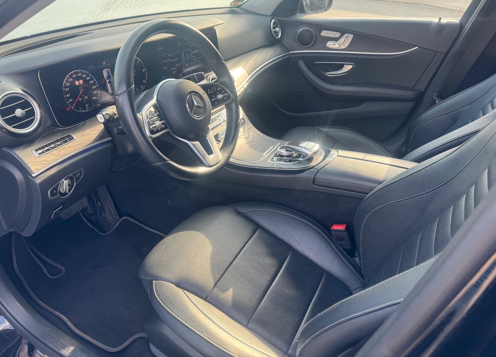 Mercedes-Benz E400d/AMG/4M/HeadUp/Airmatic/Memory/AHK/360//SIB foto 4