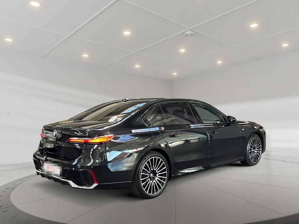 BMW 740 d xDrive Limousine Fahrassist+Pano+Stdhz+360 foto 3