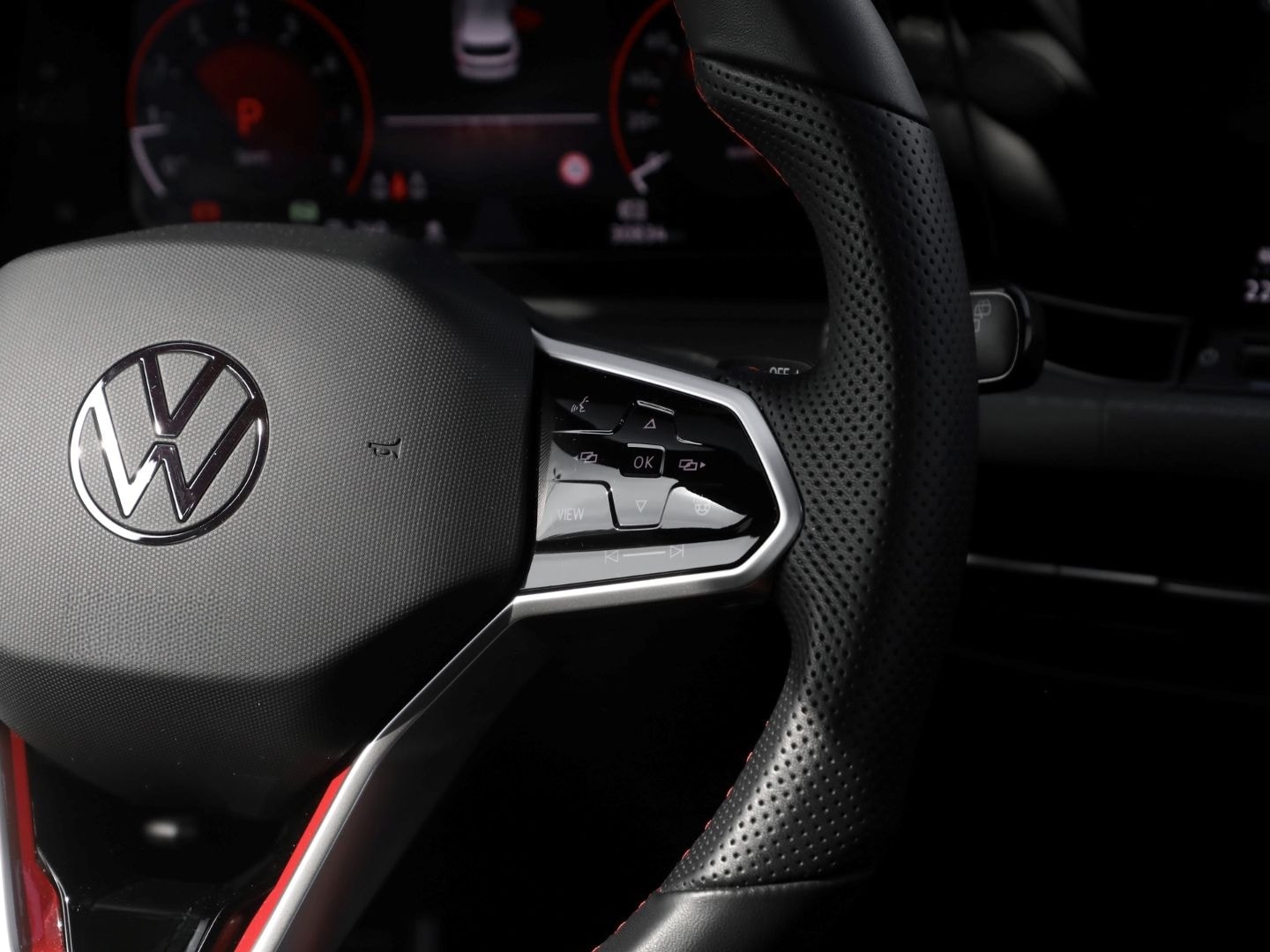 Volkswagen Golf VIII CLUBSPORT 2.0 DSG DCC NAVIPRO KEYLESS foto 13