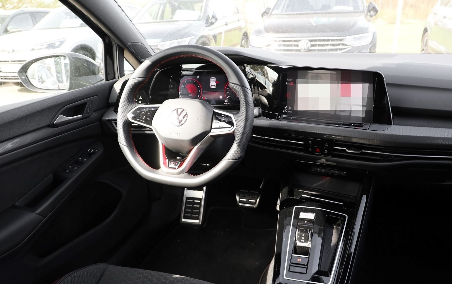 Volkswagen Golf VIII CLUBSPORT 2.0 DSG DCC NAVIPRO KEYLESS foto 5