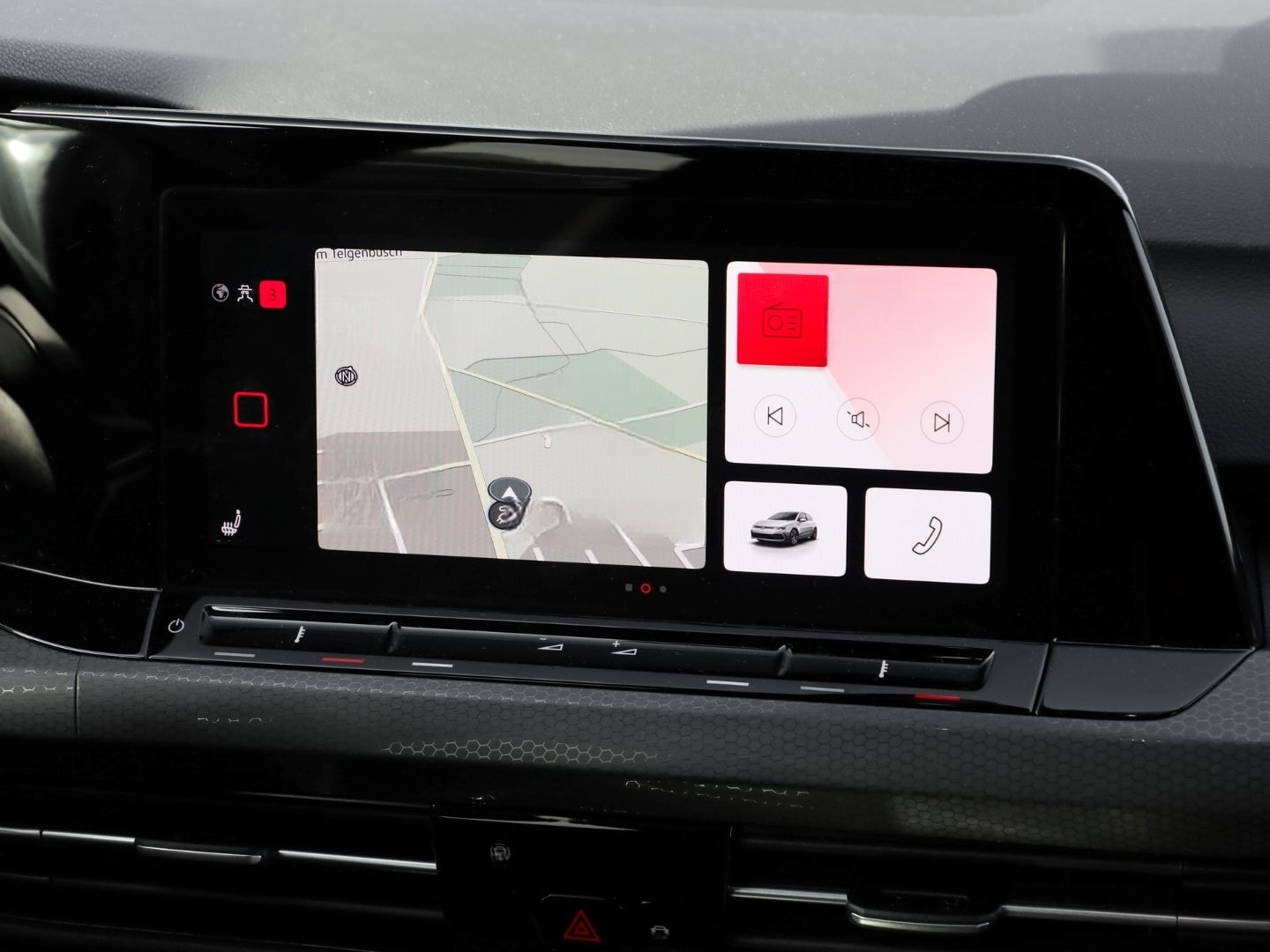 Volkswagen Golf VIII CLUBSPORT 2.0 DSG DCC NAVIPRO KEYLESS foto 6