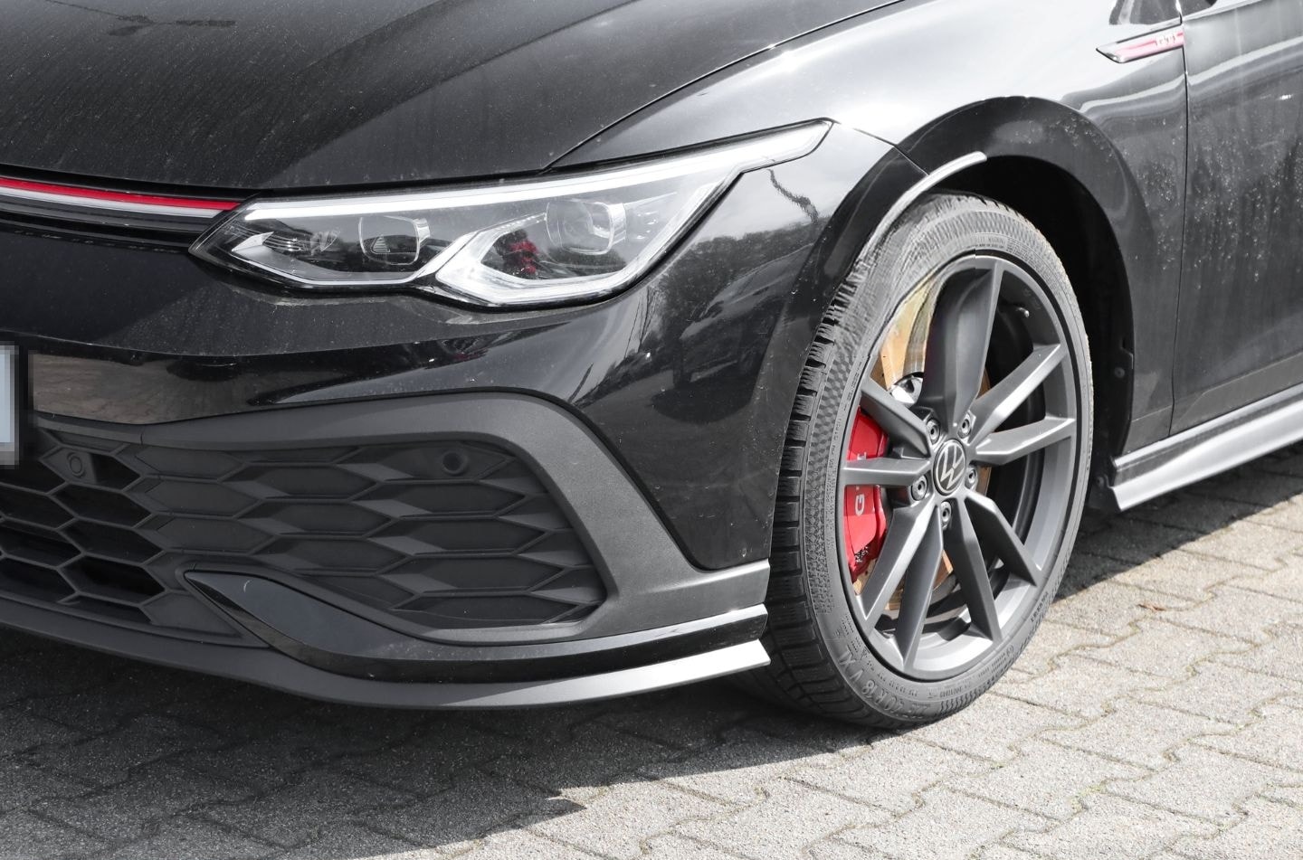 Volkswagen Golf VIII CLUBSPORT 2.0 DSG DCC NAVIPRO KEYLESS foto 9