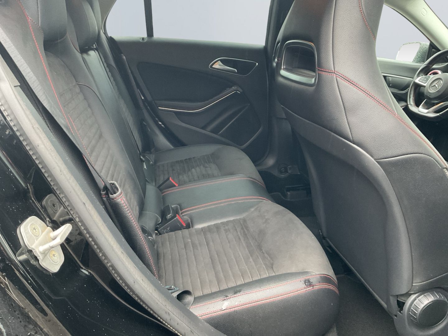 Mercedes-Benz CLA 200 Shooting Brake d AMG Line *LED*Navi*CAM* foto 19