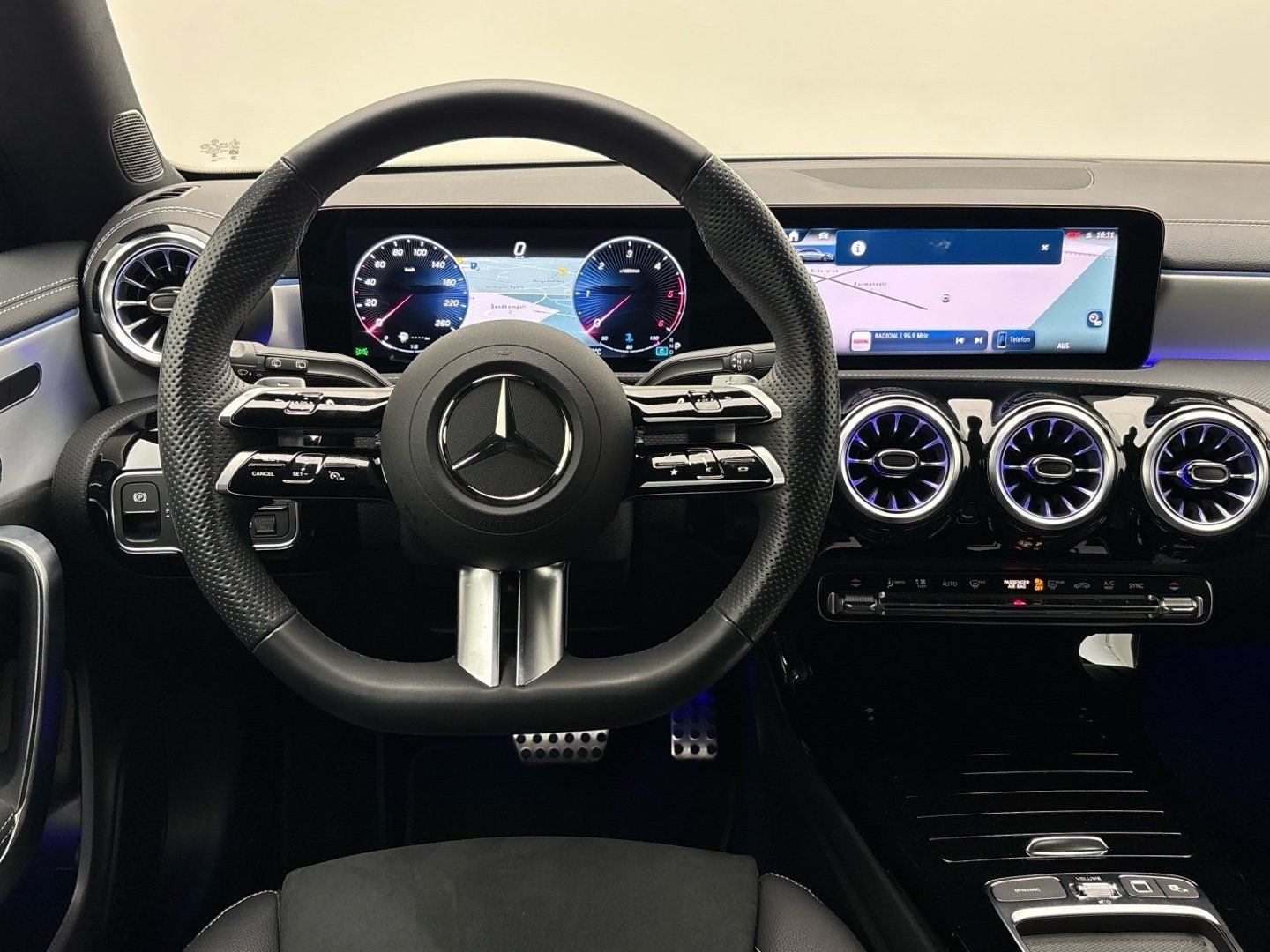 Mercedes-Benz CLA 200 d SB AMG Night Multibeam-LED Kamera AHK foto 9