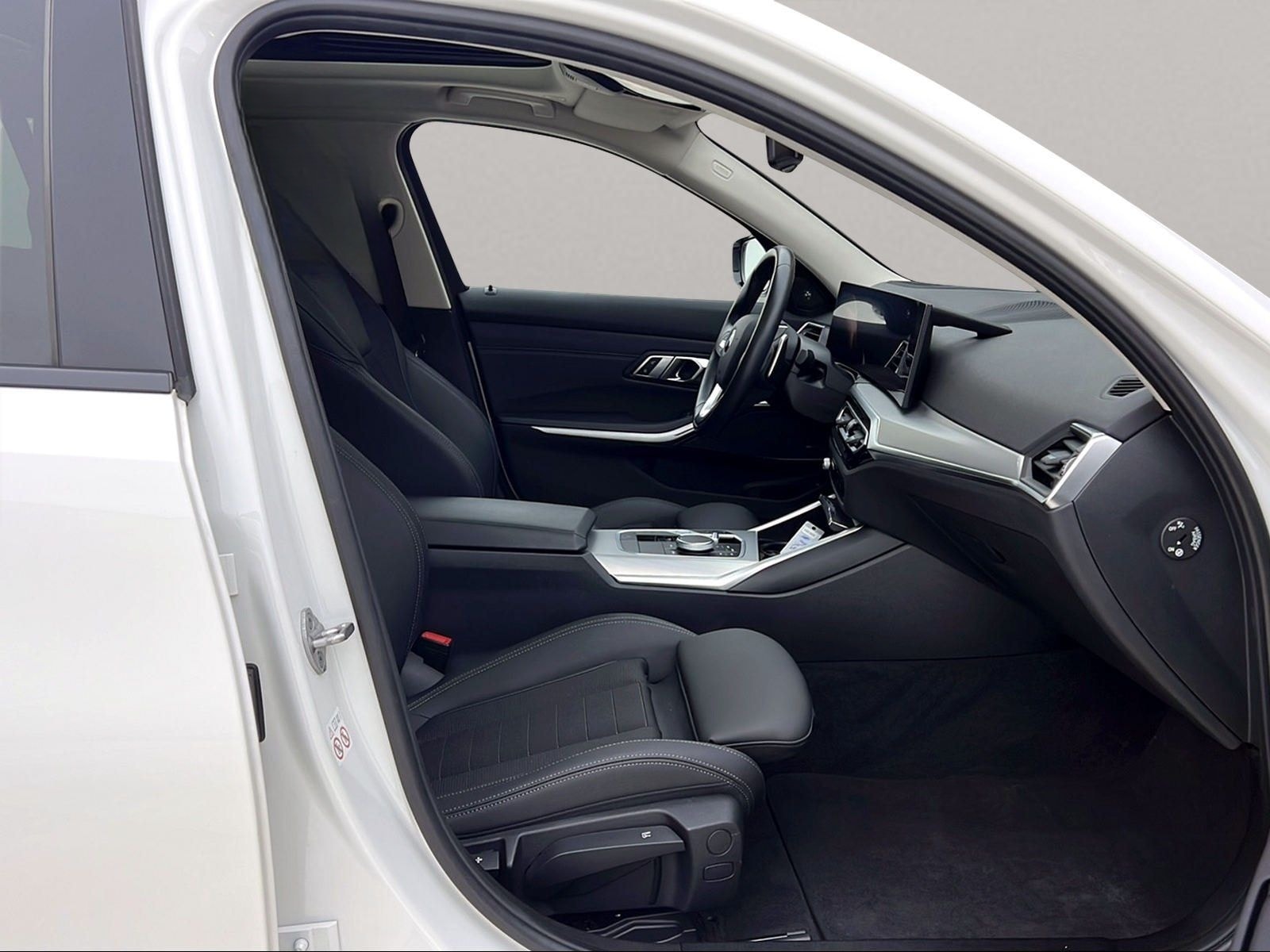 BMW 320d xDrive Touring Harman/K LiveCockpitProf foto 16