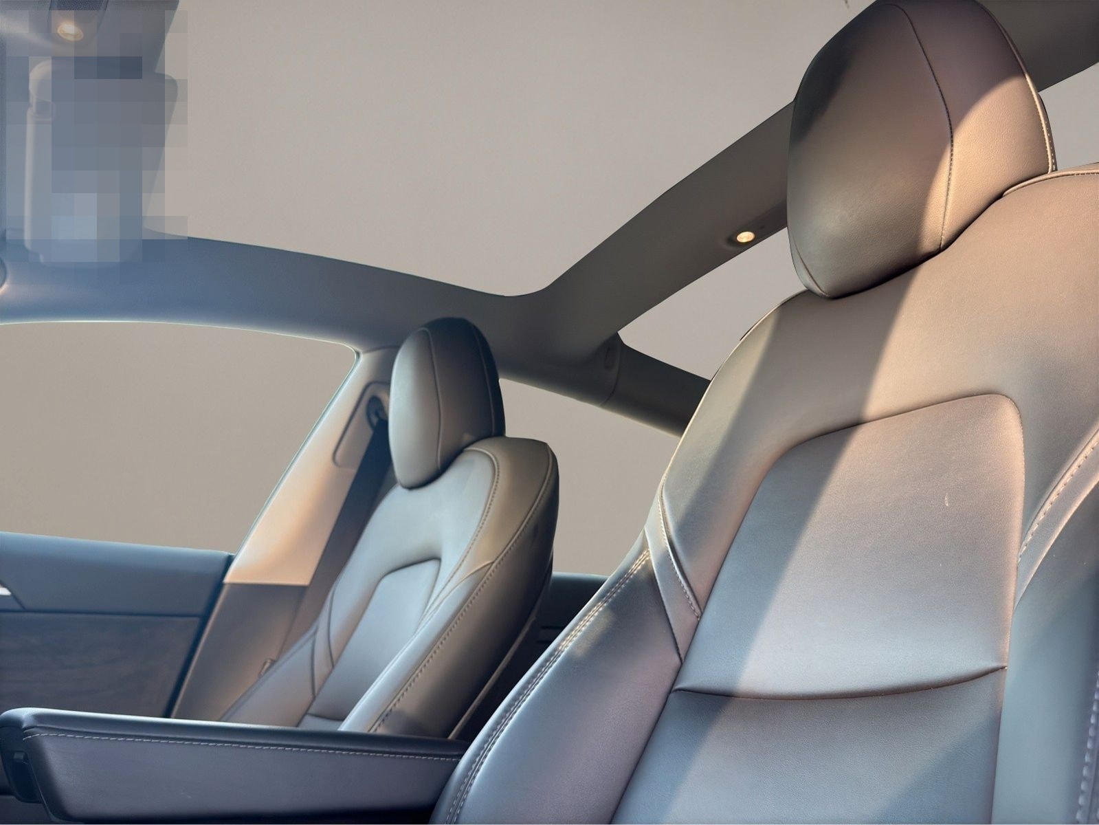 Tesla Model 3 foto 21