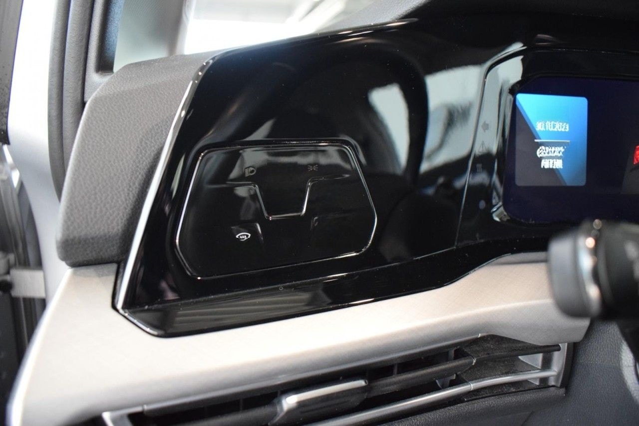 Volkswagen Golf 8 Variant Life 2.0 TDI DSG NAVI PDC AHK foto 15