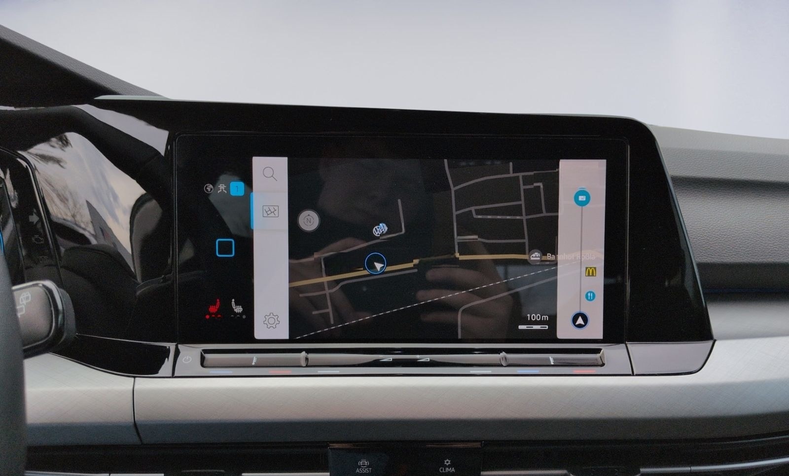 Volkswagen Golf VIII 1.0 eTSI DSG Life LED+ACC+APP+NAVI foto 13