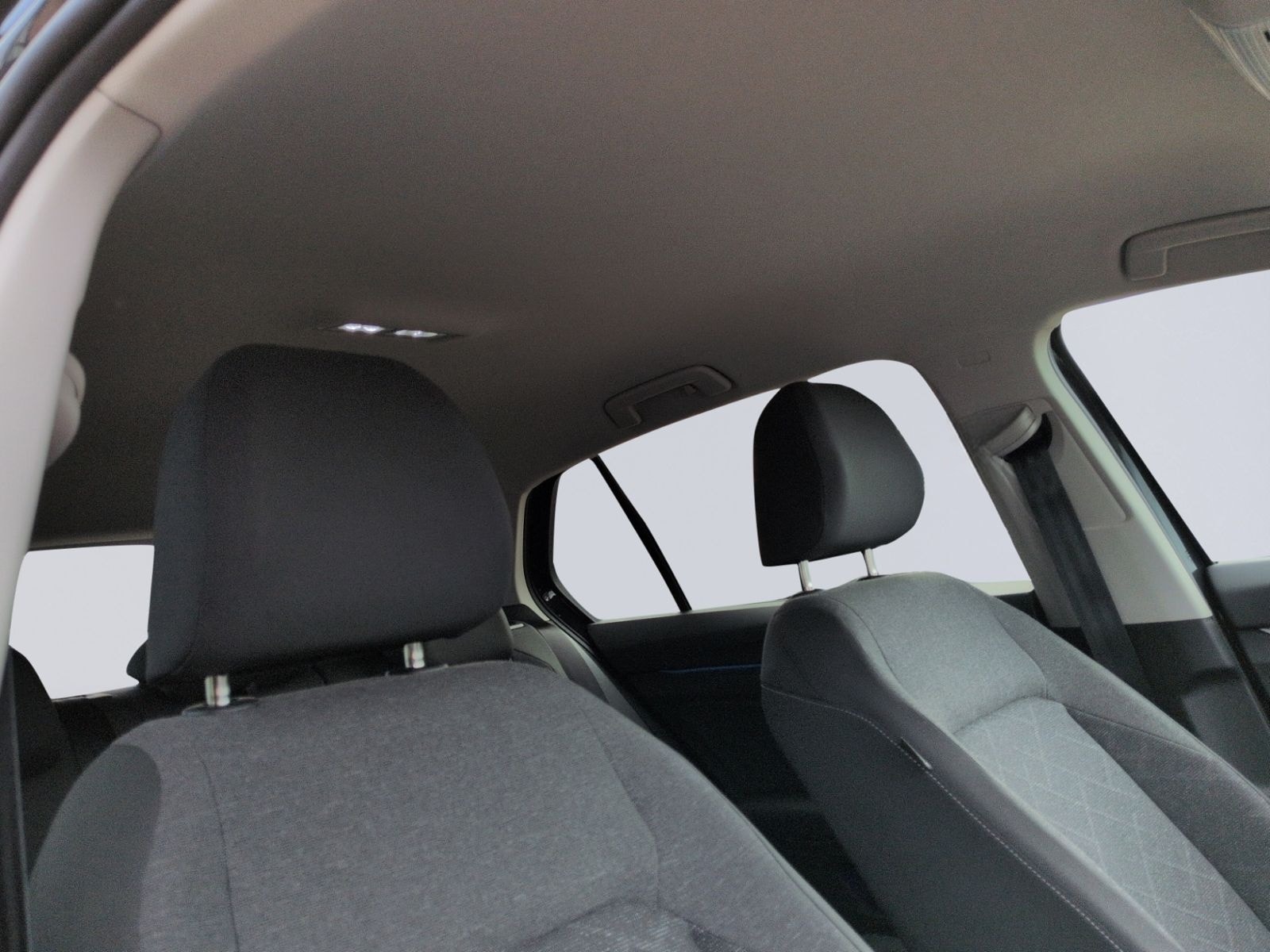 Volkswagen Golf VIII 1.0 eTSI DSG Life LED+ACC+APP+NAVI foto 17