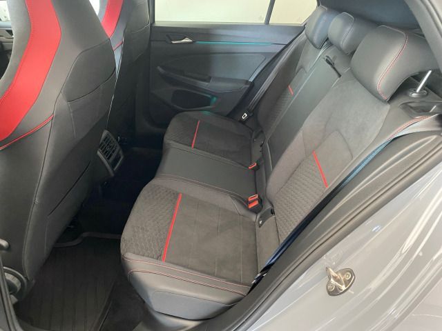 Volkswagen Golf VIII GTI Clubsport 2.0 TSI DSG NAVI+KAMERA foto 14