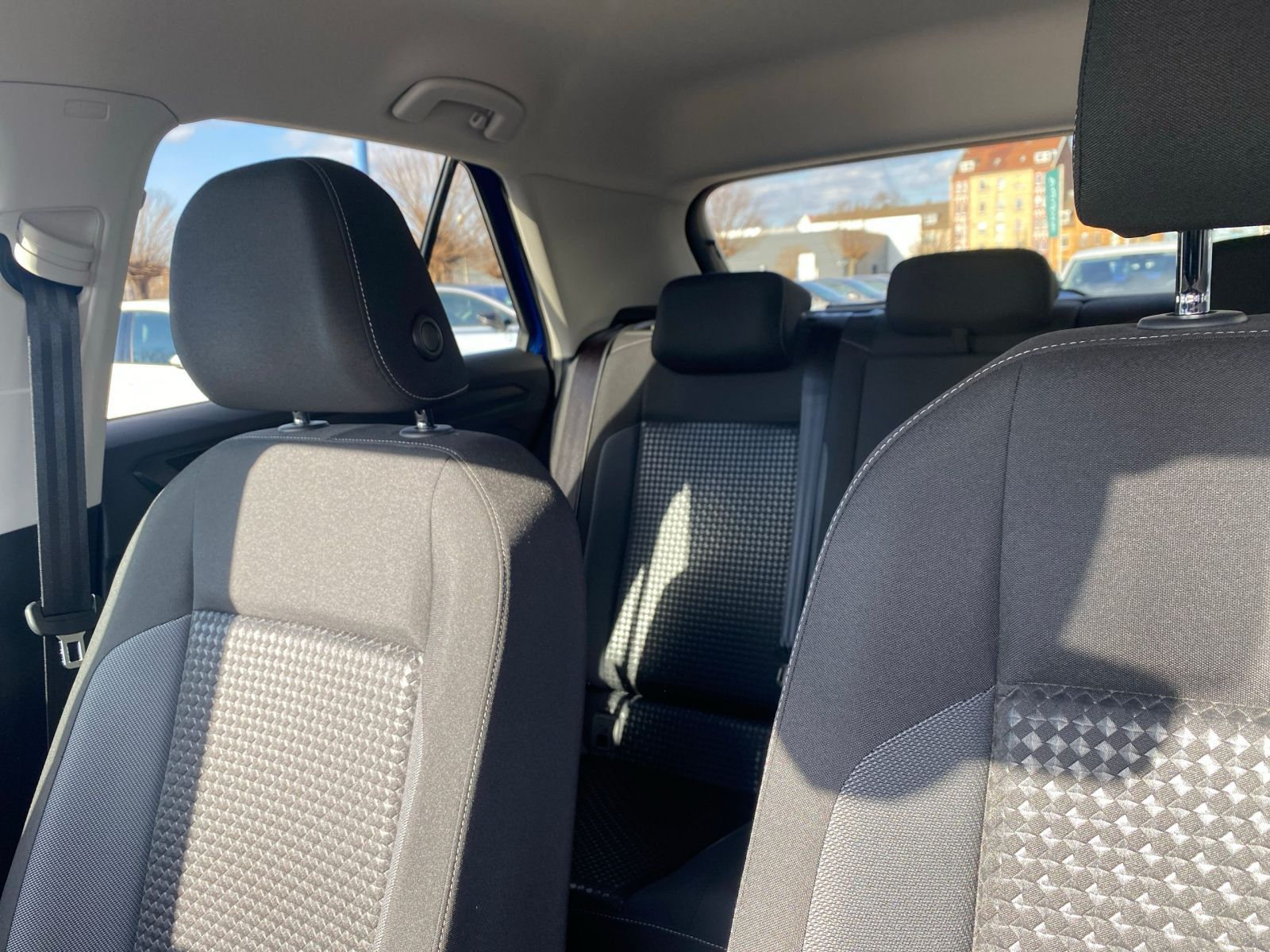 Volkswagen T-Roc 2.0 TDI Style Navi AHK RFK PDC Sitzheizung foto 9