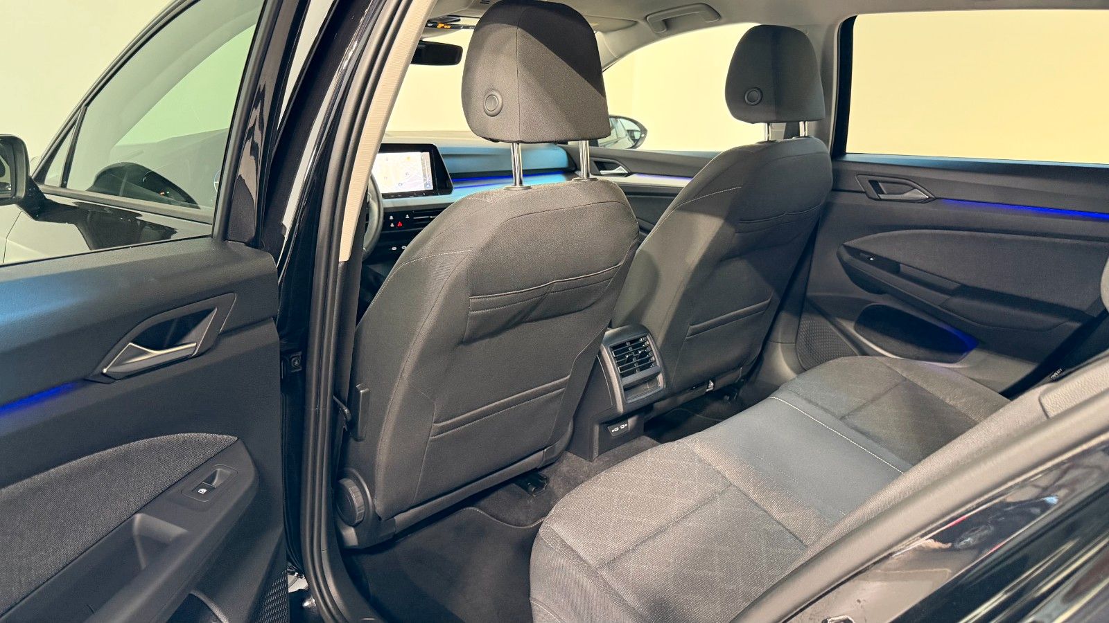 Volkswagen Golf VIII 2.0TDI DSG Var. Life ACC*LANE*KAM*AHK foto 14