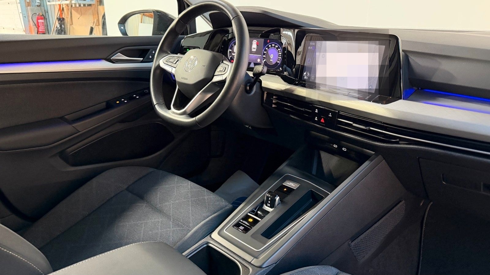 Volkswagen Golf VIII 2.0TDI DSG Var. Life ACC*LANE*KAM*AHK foto 19