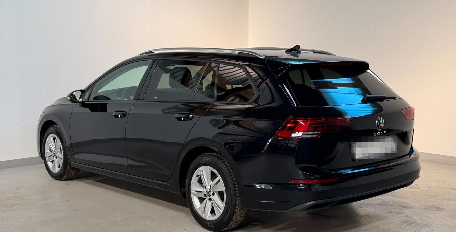 Volkswagen Golf VIII 2.0TDI DSG Var. Life ACC*LANE*KAM*AHK foto 6