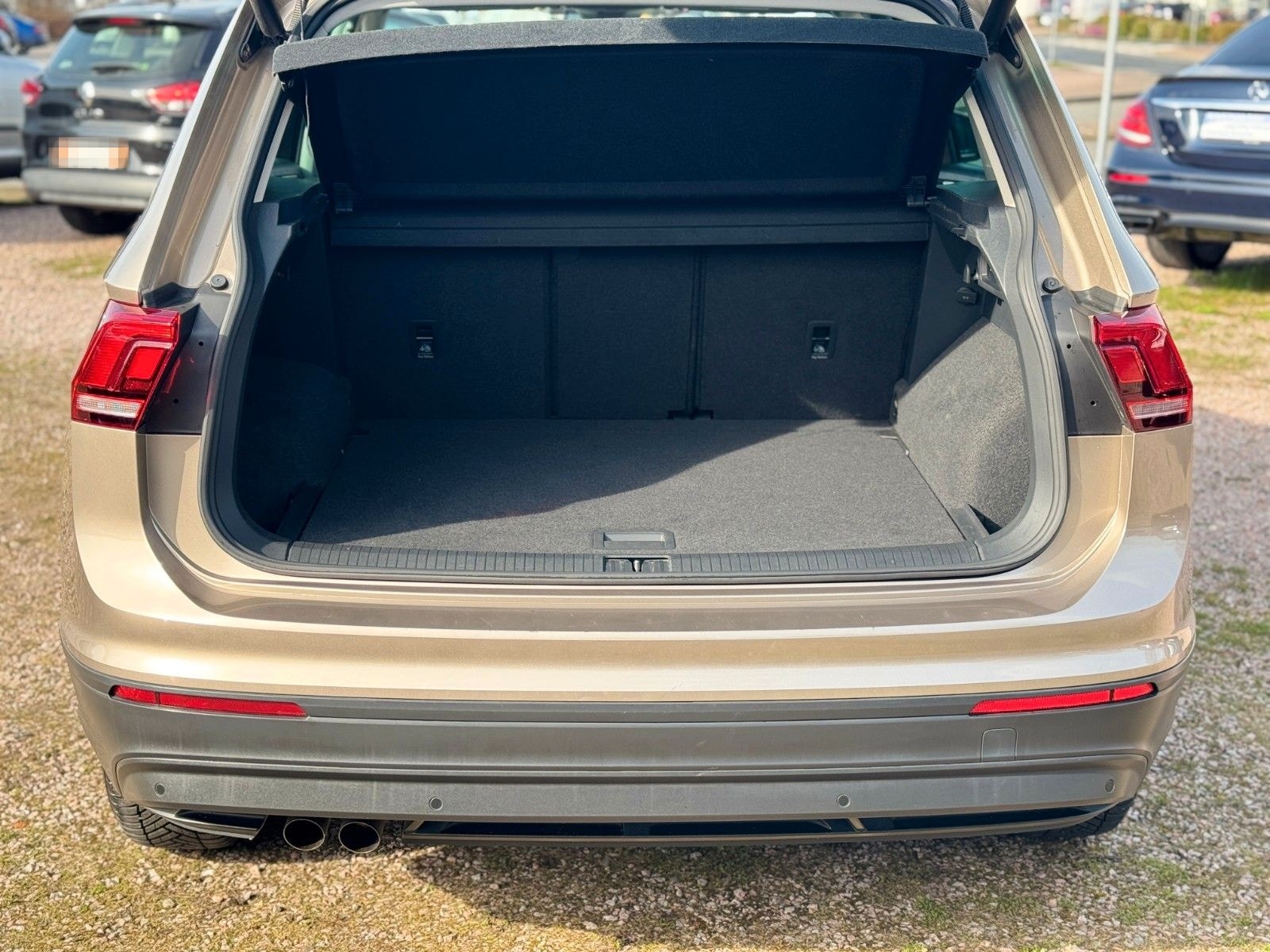 Volkswagen Tiguan 2.0 TSI DSG 4MOTION SOUND*NAVI*SITZHZG* foto 14