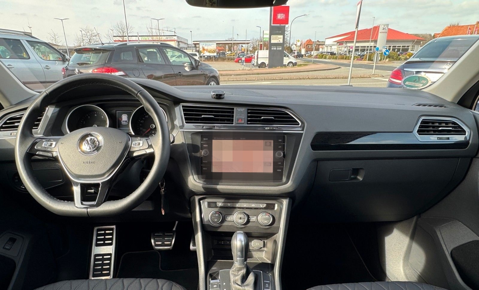 Volkswagen Tiguan 2.0 TSI DSG 4MOTION SOUND*NAVI*SITZHZG* foto 9