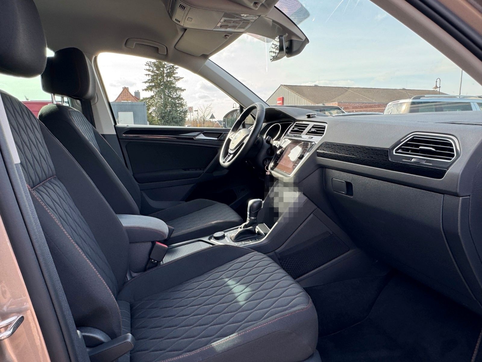 Volkswagen Tiguan 2.0 TSI DSG 4MOTION SOUND*NAVI*SITZHZG* foto 10