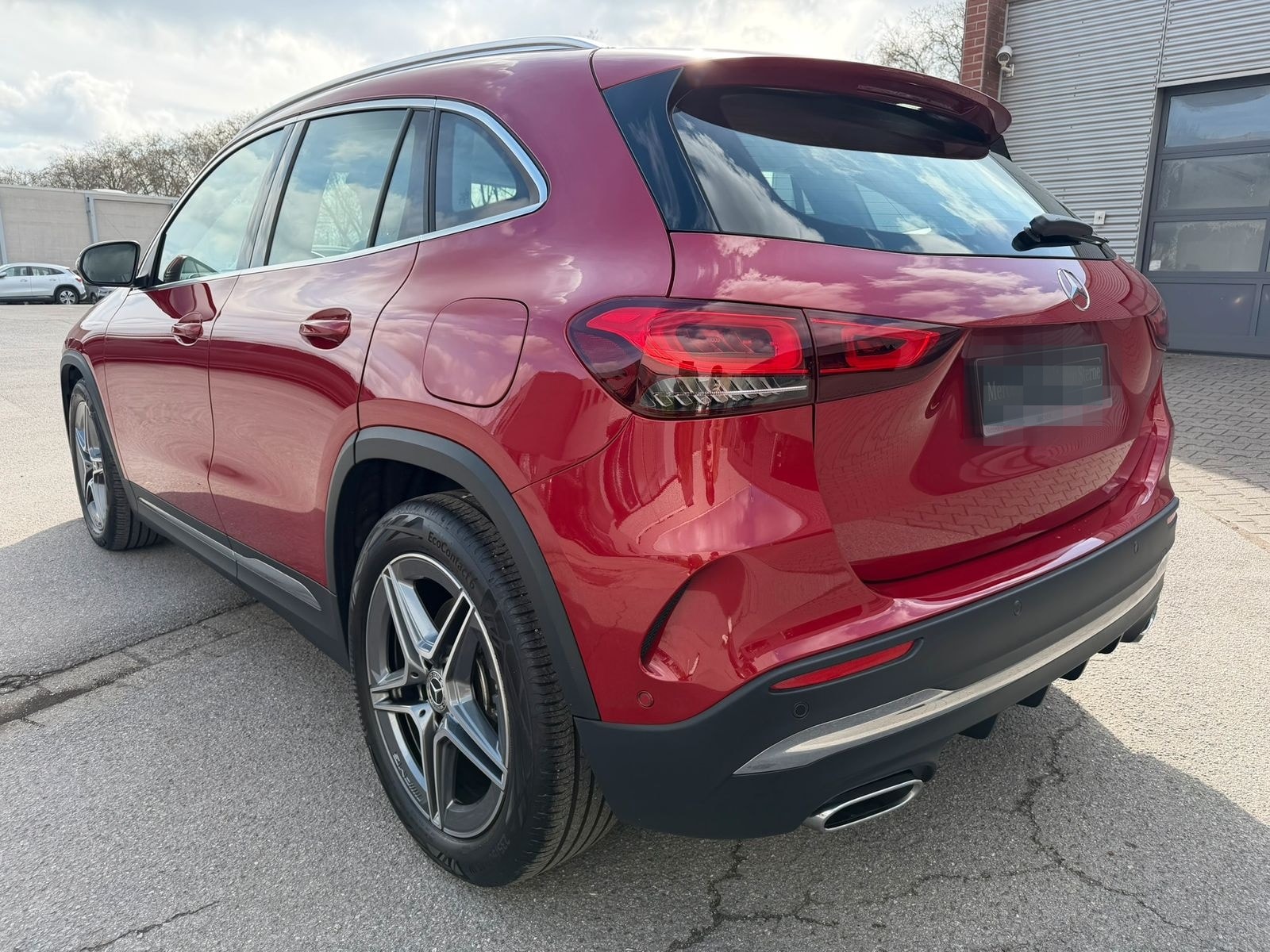 Mercedes-Benz GLA 250 AMG HUD DISTRONIC LED HP TOTWINKEL 360° foto 3