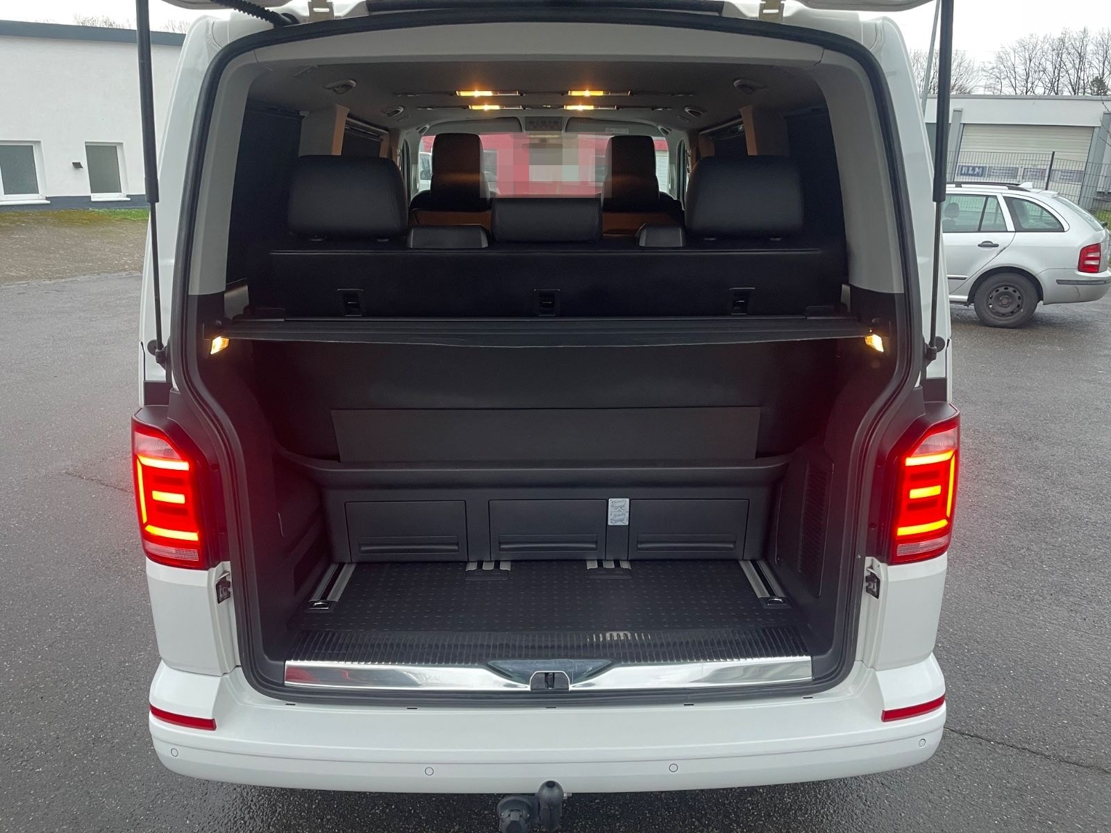 Volkswagen T6 Multivan*BULLI*LED*SHZ*AHK*ALU*Alcantara*DSG* foto 9