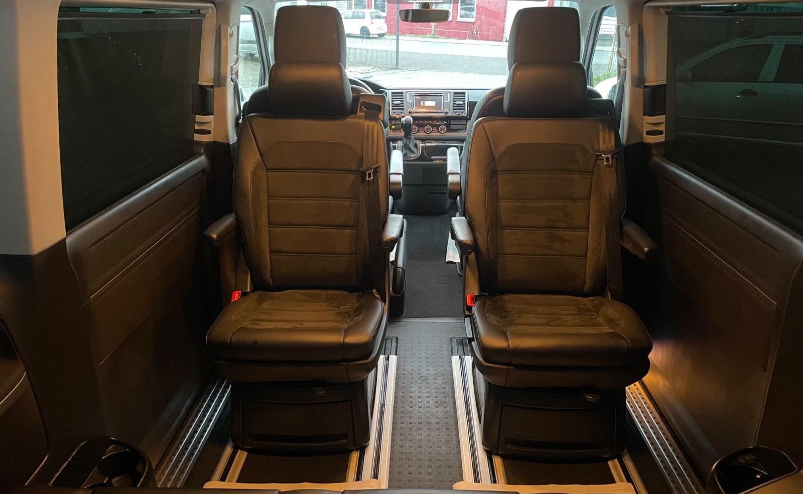 Volkswagen T6 Multivan*BULLI*LED*SHZ*AHK*ALU*Alcantara*DSG* foto 10