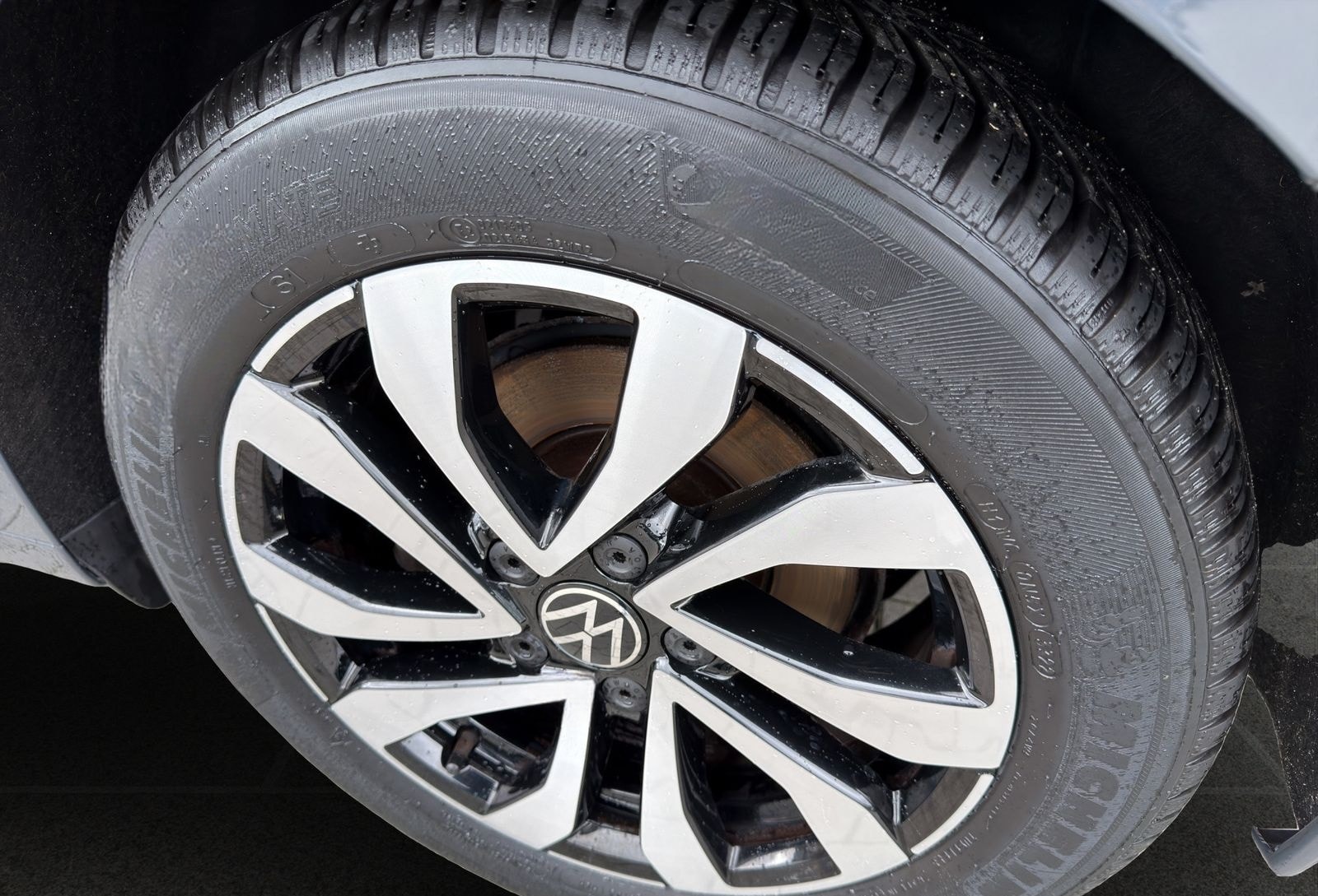 Volkswagen Golf 1.5 TSI Life Active AHK ACC Navi SHZ RFK 16 foto 19