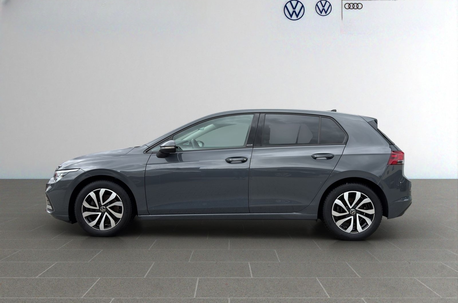 Volkswagen Golf 1.5 TSI Life Active AHK ACC Navi SHZ RFK 16 foto 3