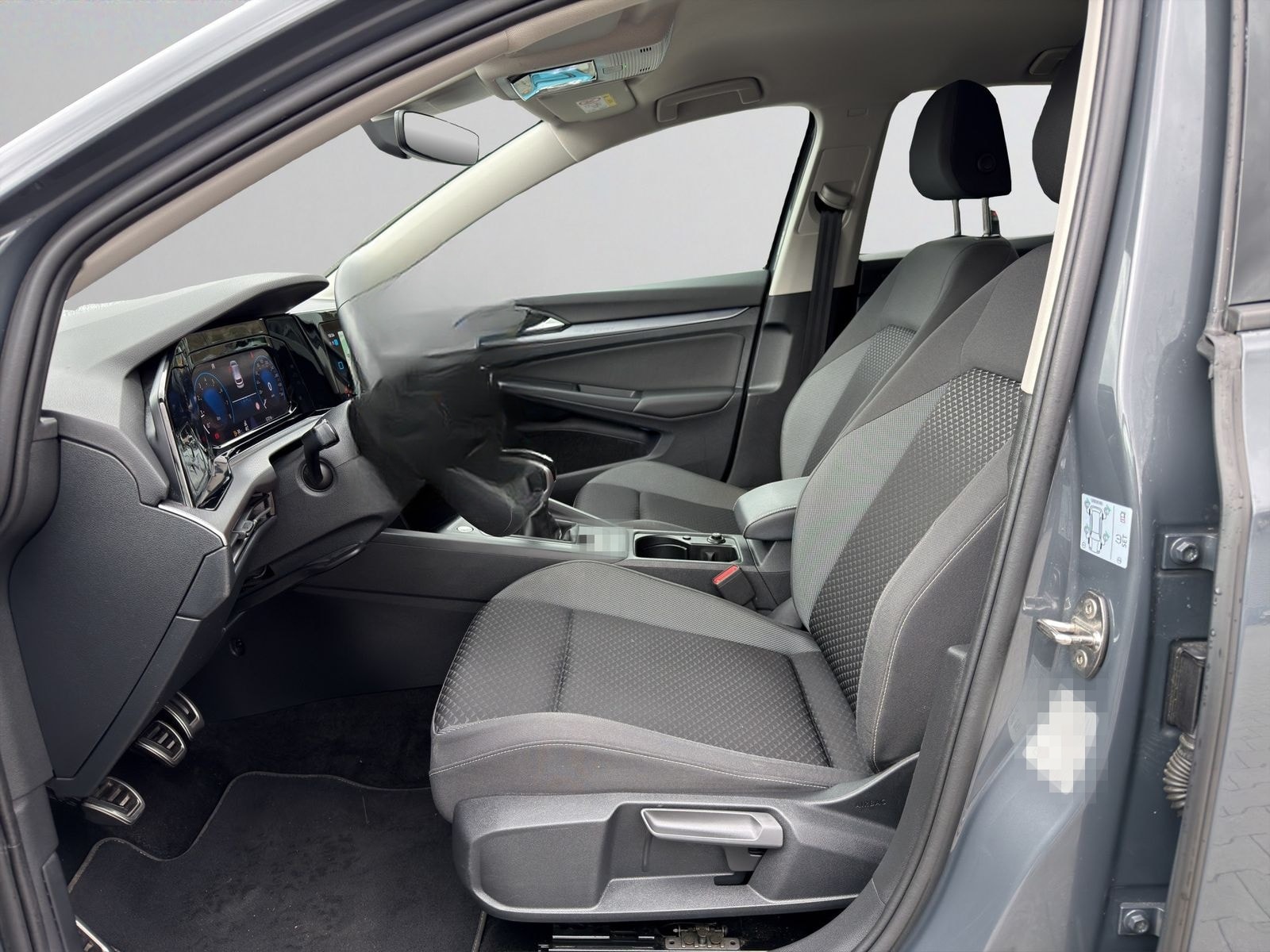 Volkswagen Golf 1.5 TSI Life Active AHK ACC Navi SHZ RFK 16 foto 10