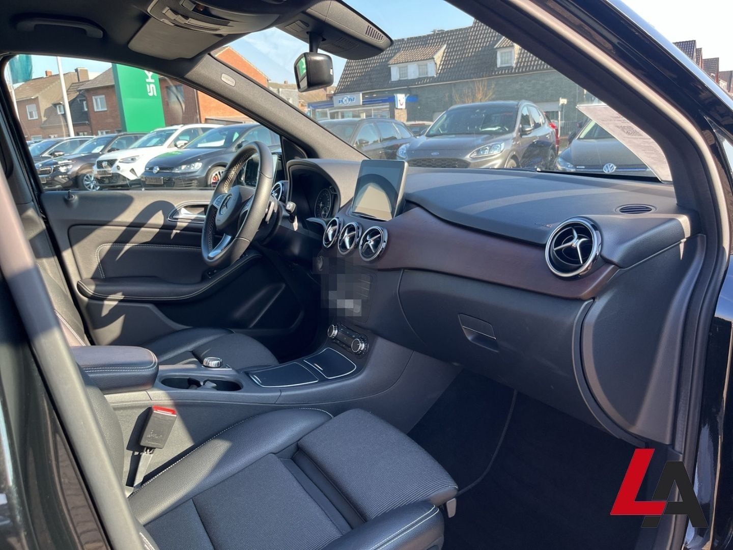 Mercedes-Benz B 250 URBAN 211 PS 4MATIC DCT LED KAMERA NAVI TE foto 10