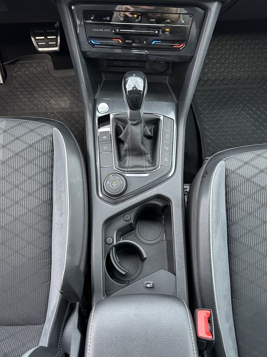Volkswagen Tiguan Allspace 4M R-Line Black 7Sitzer AHK+360° foto 15