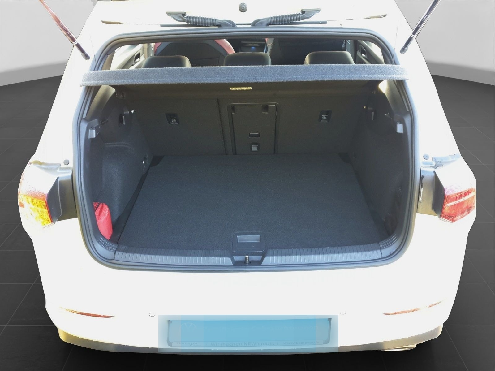 Volkswagen Golf GTI CLUBSPORT PANO LEDER HuD LM19 foto 16