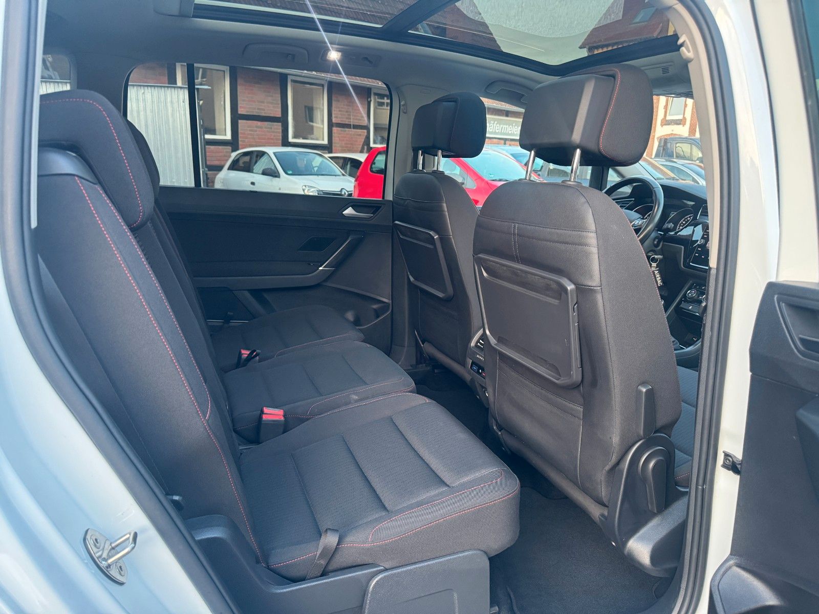 Volkswagen Touran 1.4 Sound*1.HAND*PANO*7 SITZER*ACC*DAB* foto 16