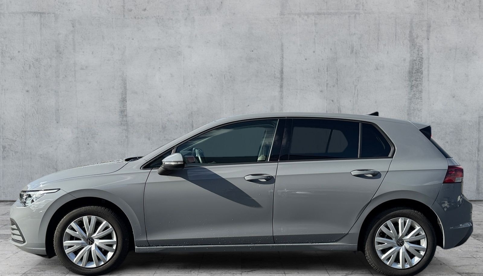 Volkswagen Golf VIII 1.5 TSI LIFE LEDplus+NAVI+ACC+SHZ+RFK foto 4