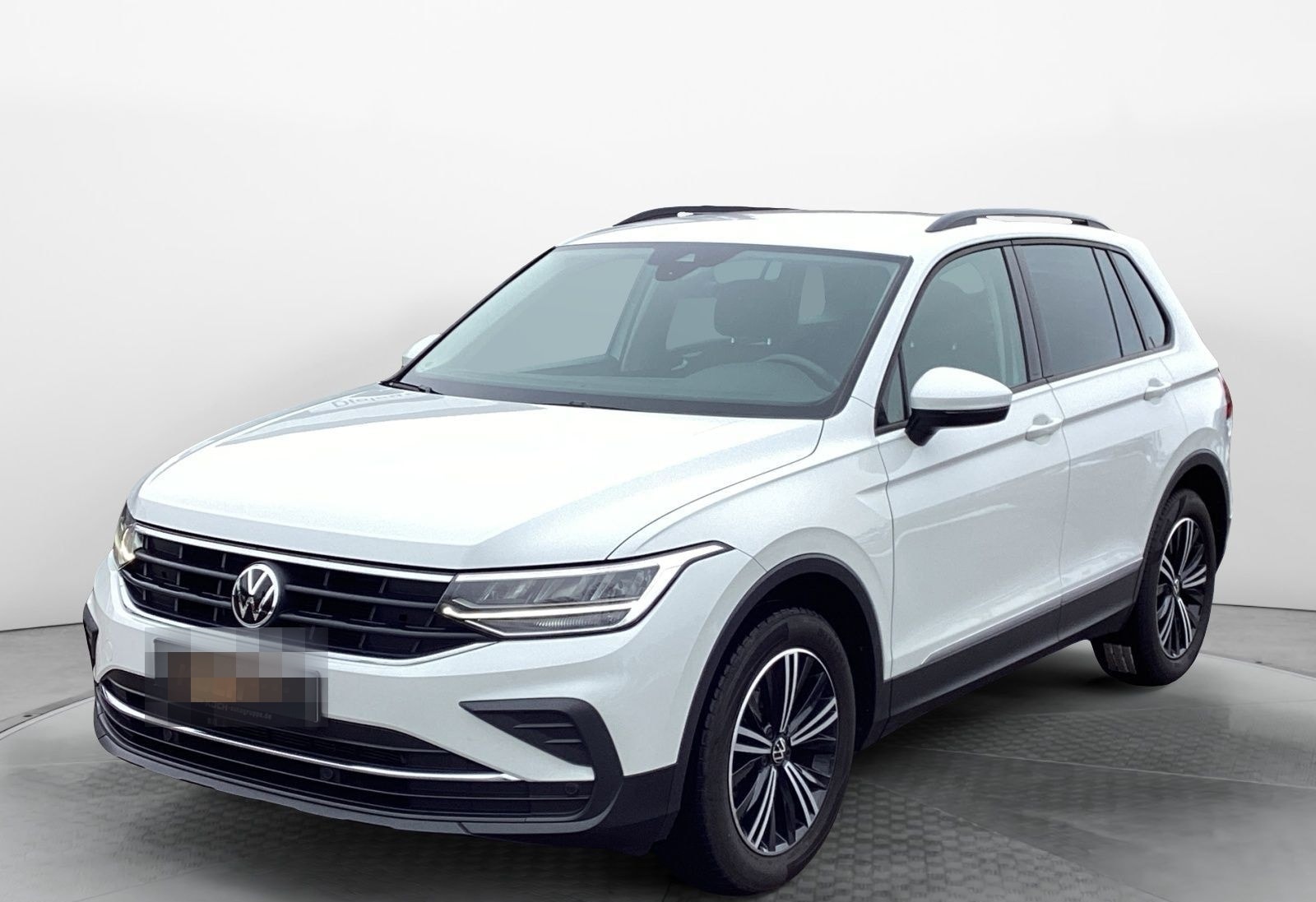 Volkswagen Tiguan 1.5TSI Life Navi LED AHK foto 2