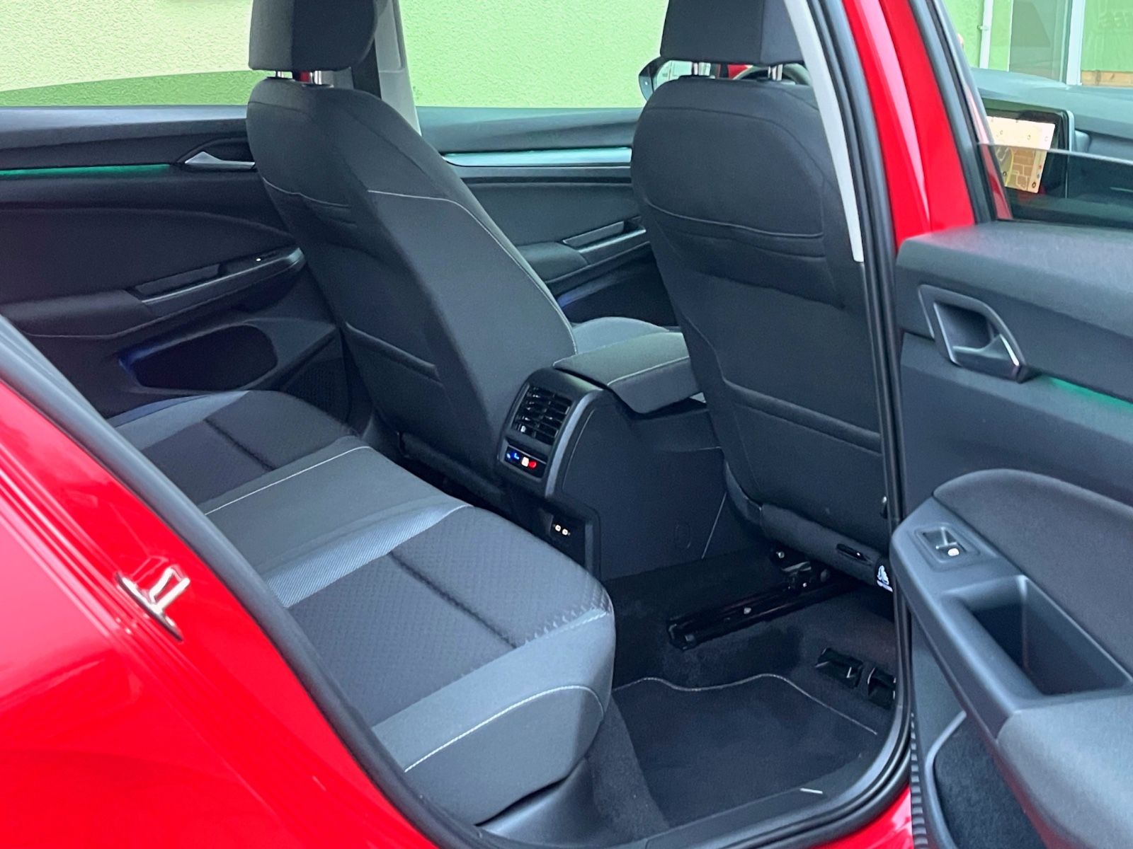 Volkswagen Golf 1,5 ACTIVE IQ-DRIVE ACC 4-SEASON GARANTIE foto 21