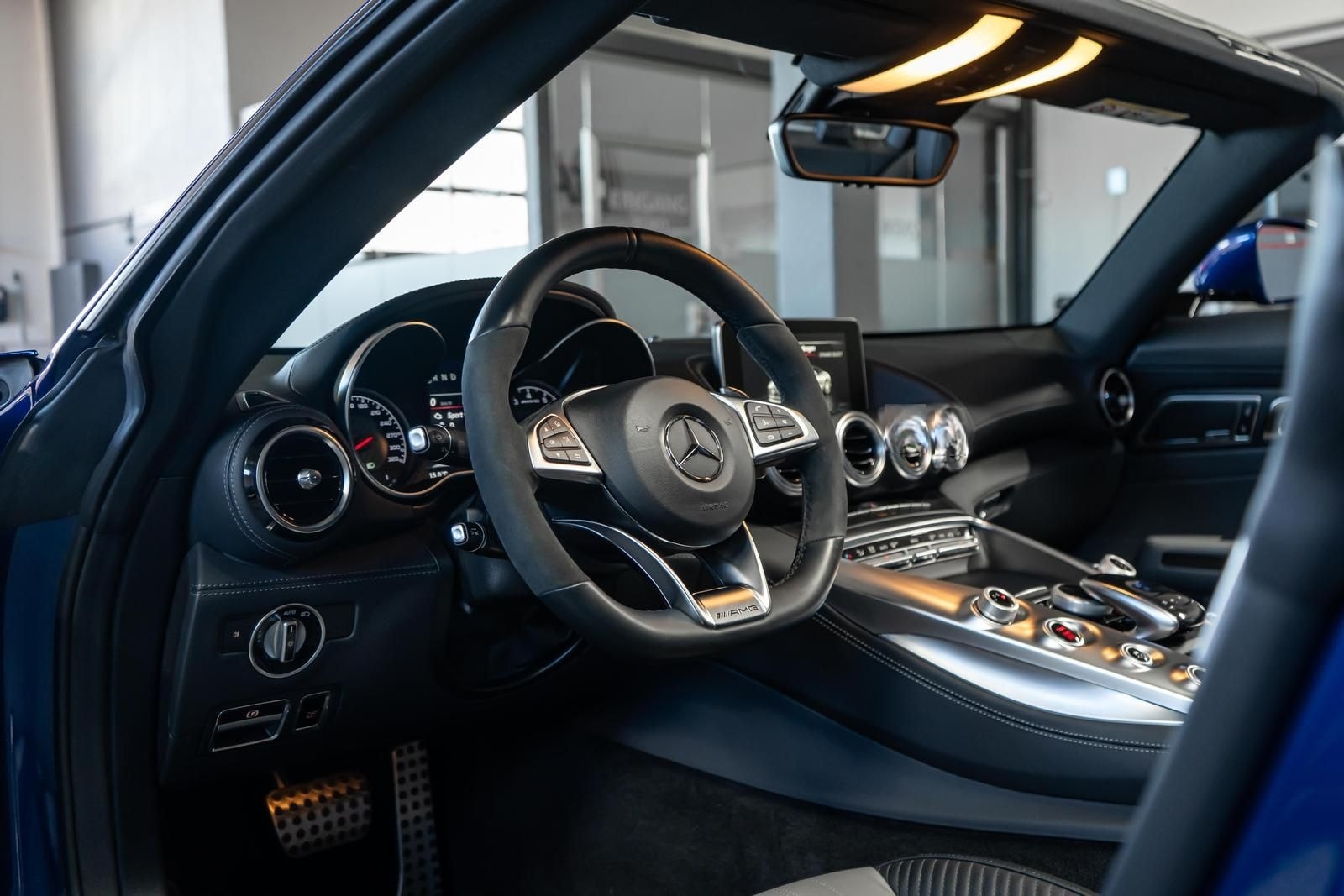 Mercedes-Benz AMG GT 4.0 V8 Airscarf Sportabgas BURMESTER foto 16