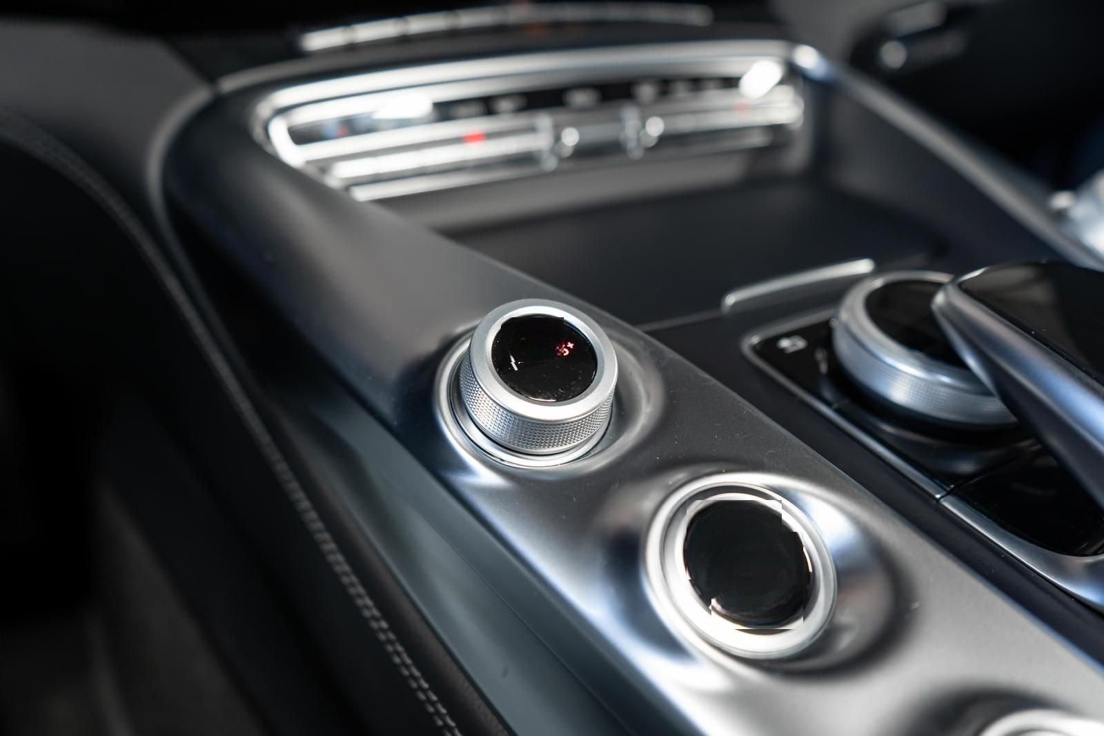 Mercedes-Benz AMG GT 4.0 V8 Airscarf Sportabgas BURMESTER foto 23