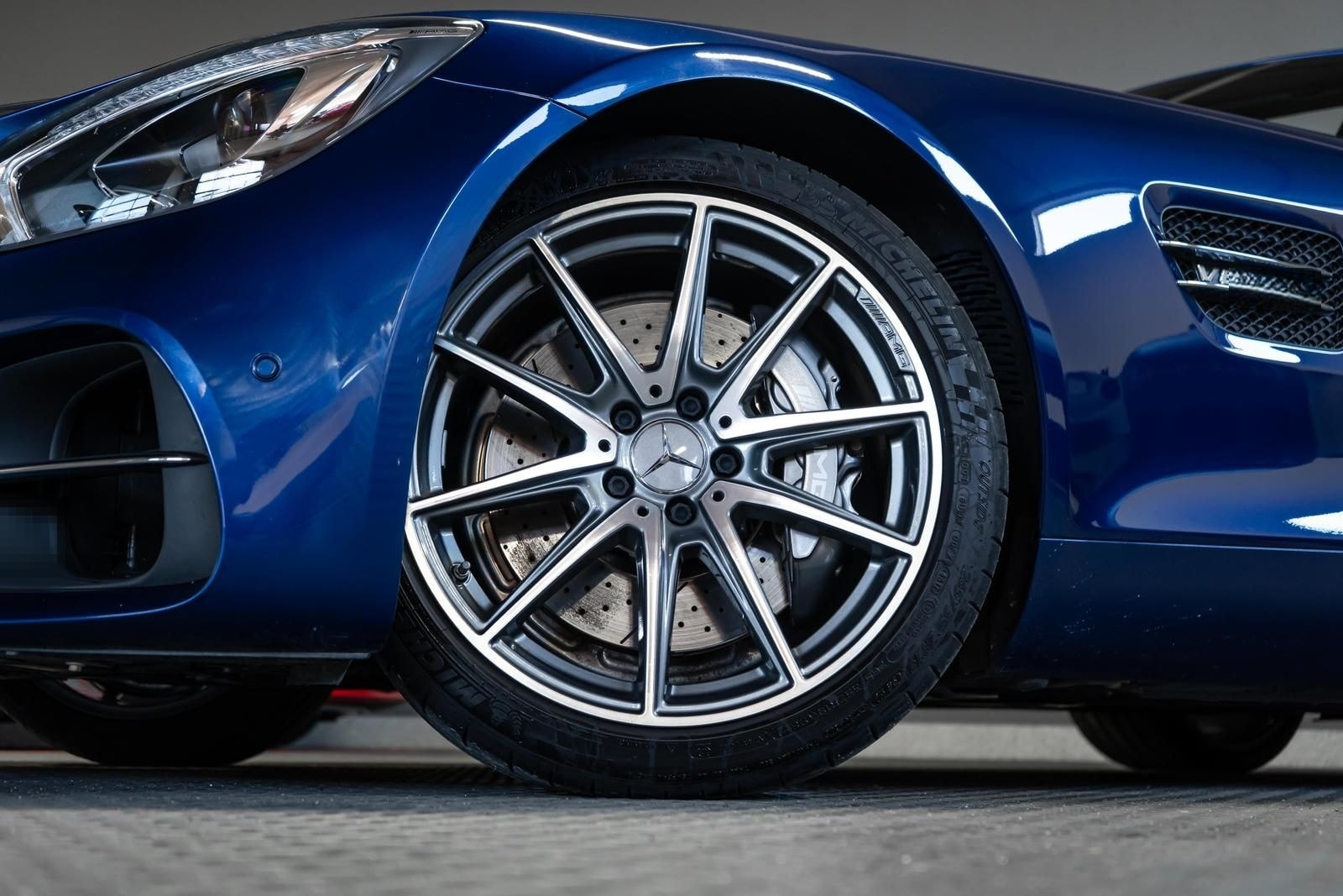 Mercedes-Benz AMG GT 4.0 V8 Airscarf Sportabgas BURMESTER foto 4